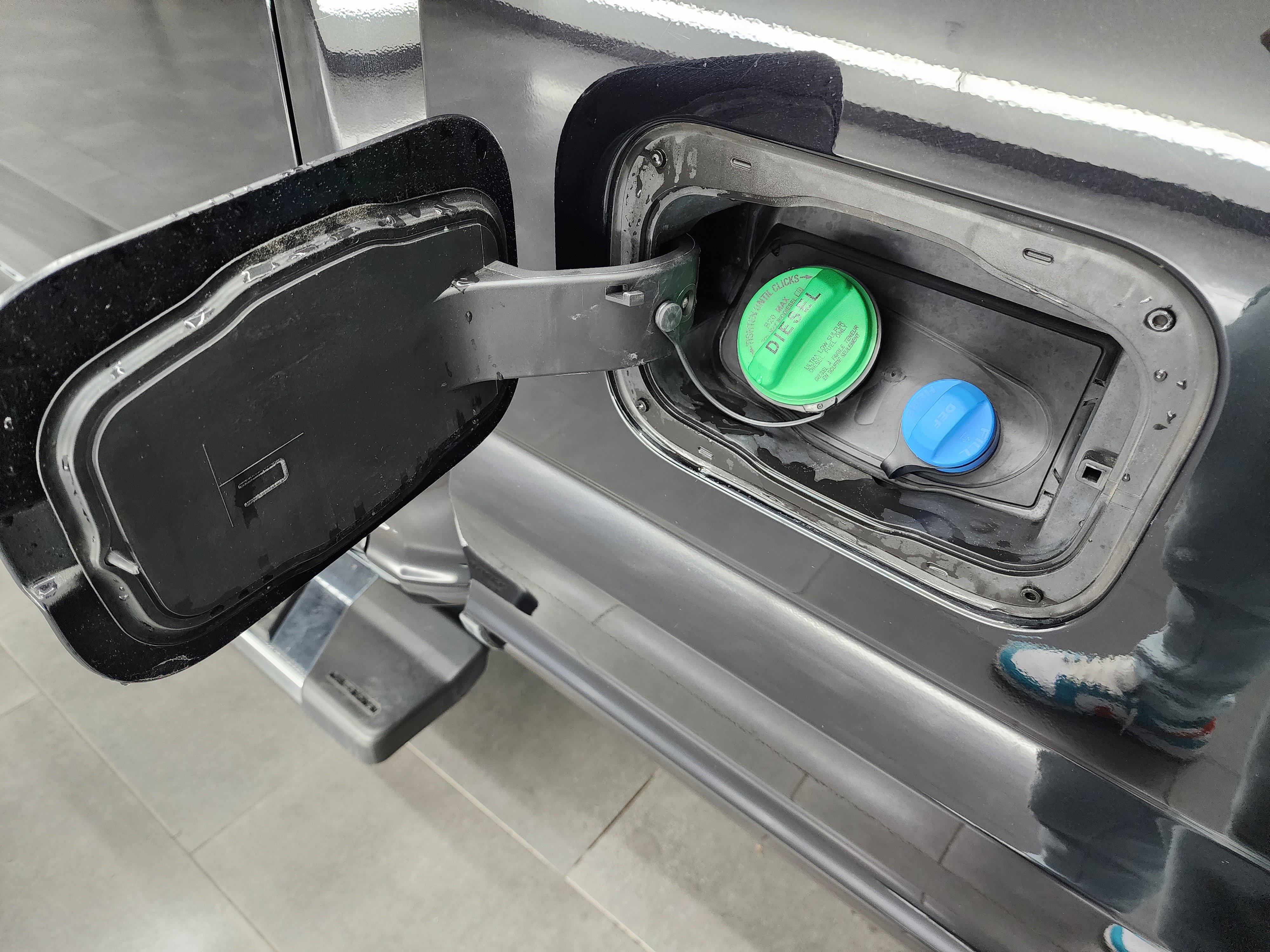 Used 2020 Ford F350 Lariat w/ Lariat Ultimate Package image 40