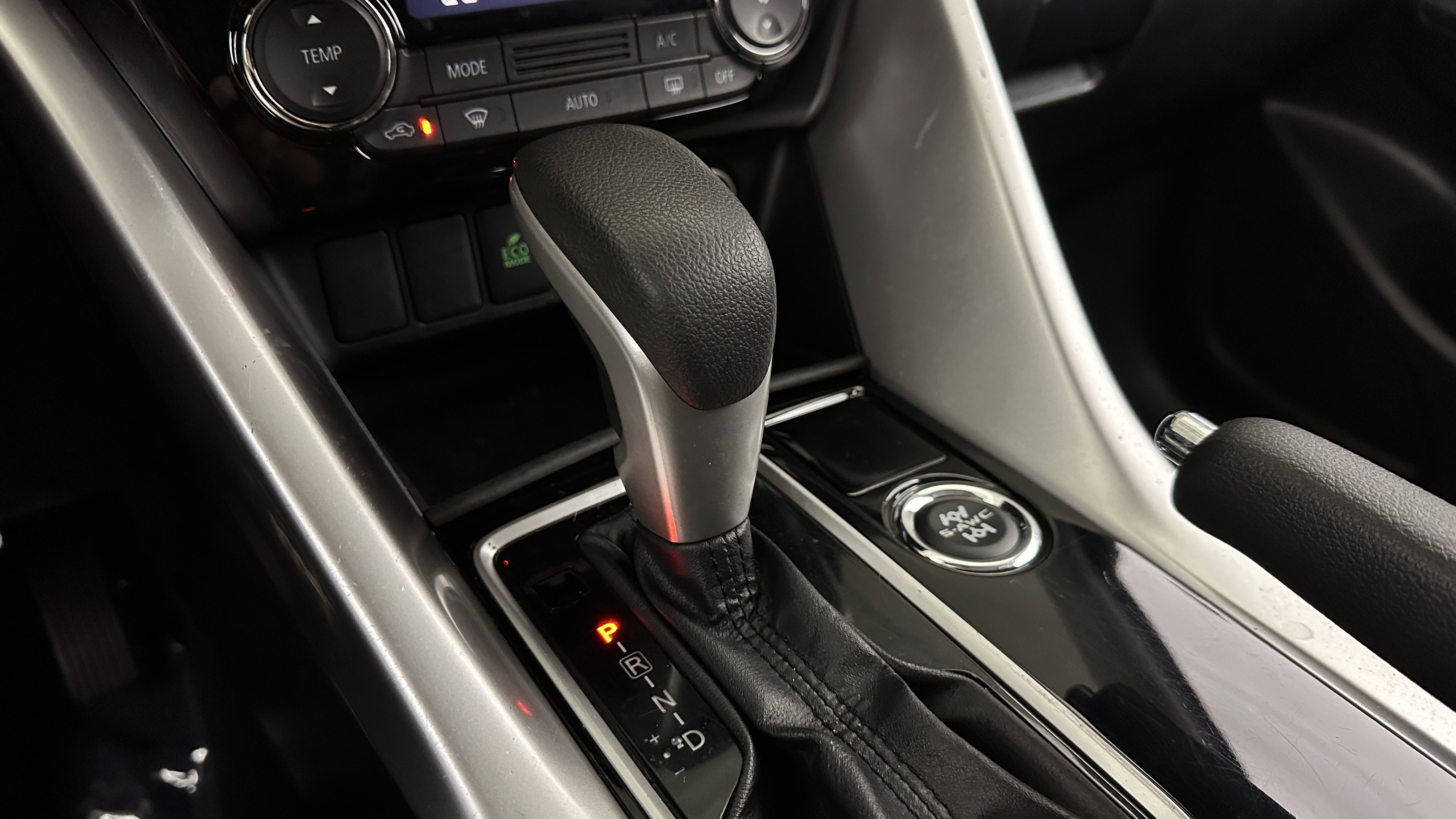 Used 2019 Mitsubishi Eclipse Cross ES AWD/4WD image 14