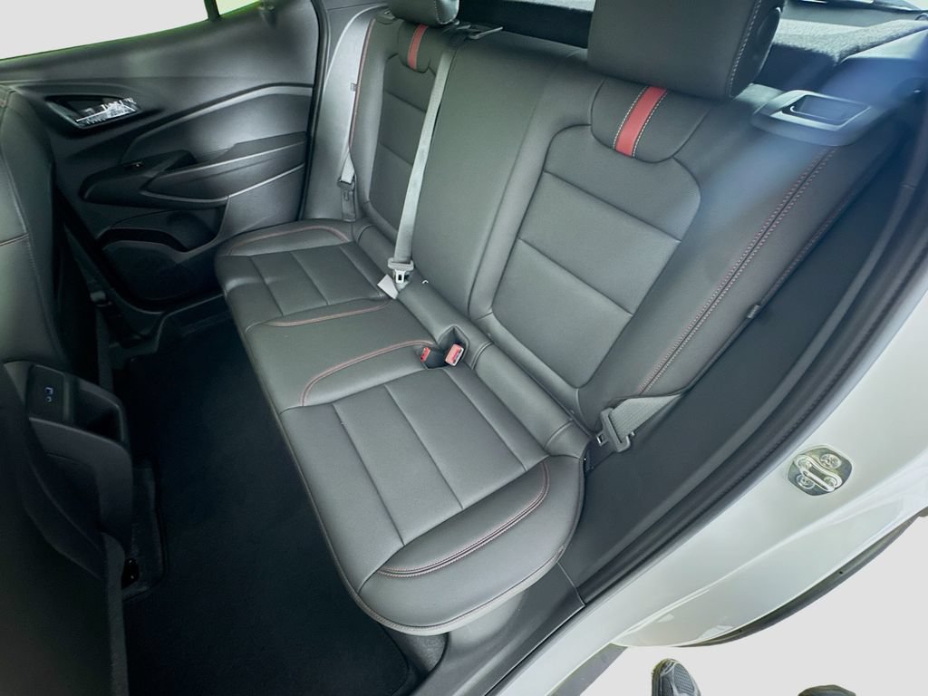 New 2026 Chevrolet Trax RS w/ Sunroof Package FWD image 23