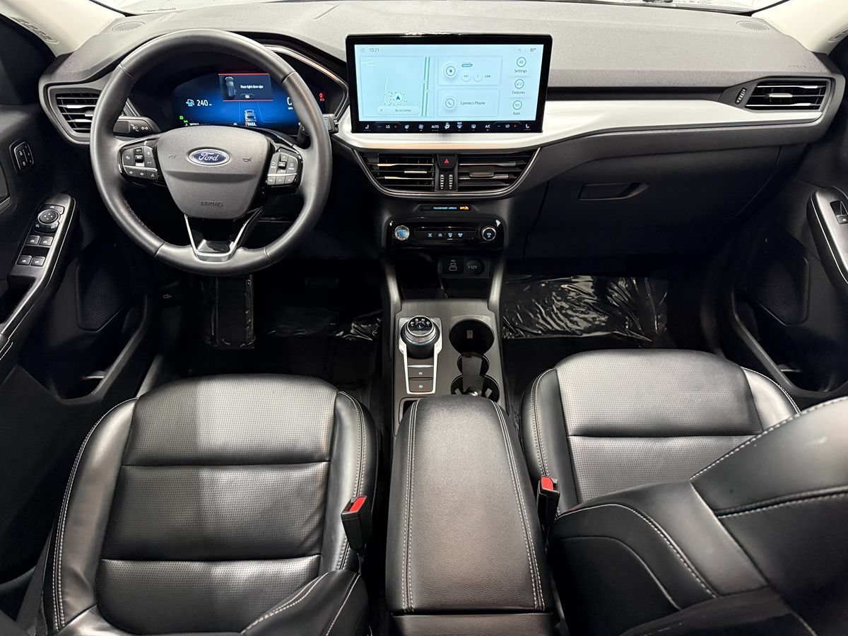 Used 2025 Ford Escape Platinum AWD/4WD image 11