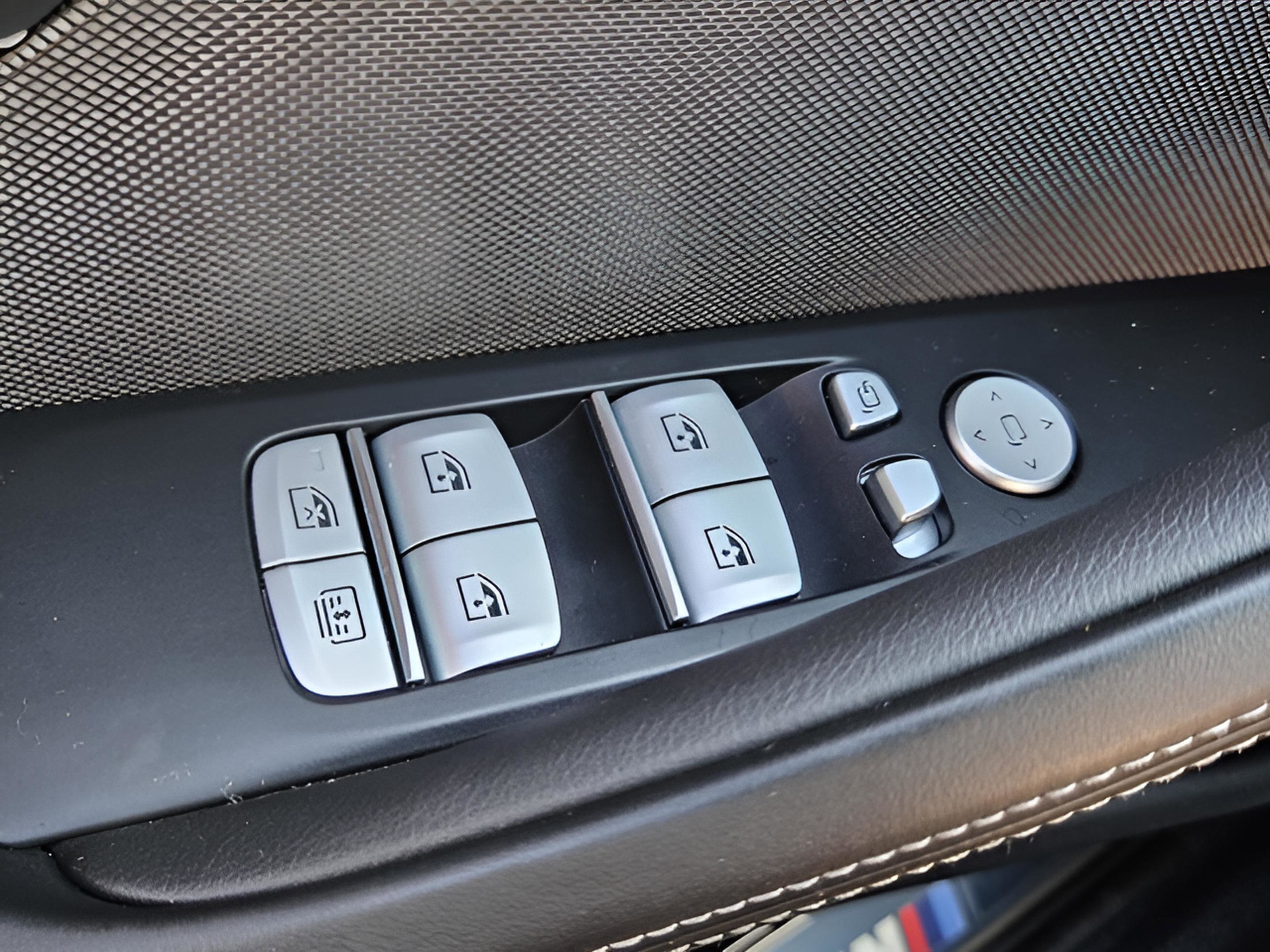 Certified 2025 BMW M850i xDrive image 23