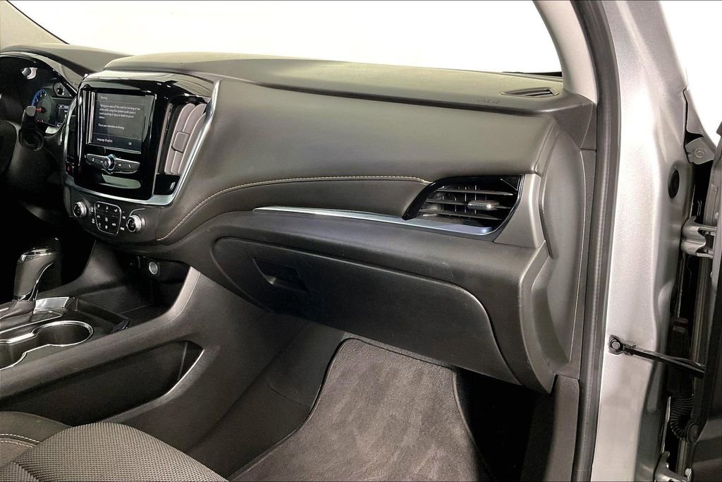 Used 2020 Chevrolet Traverse LS FWD image 21