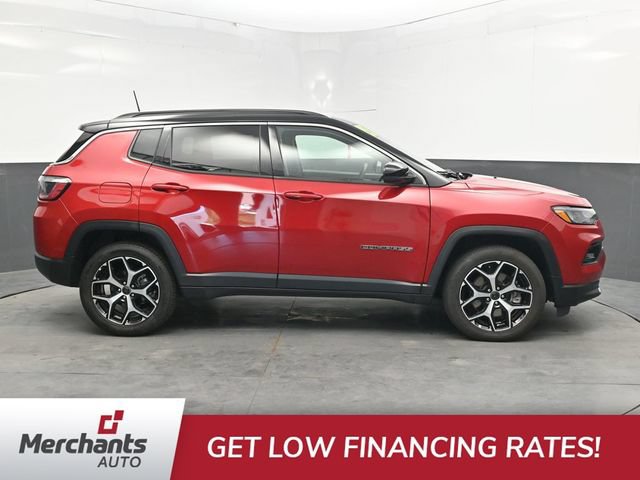Used 2025 Jeep Compass Limited AWD/4WD image 9