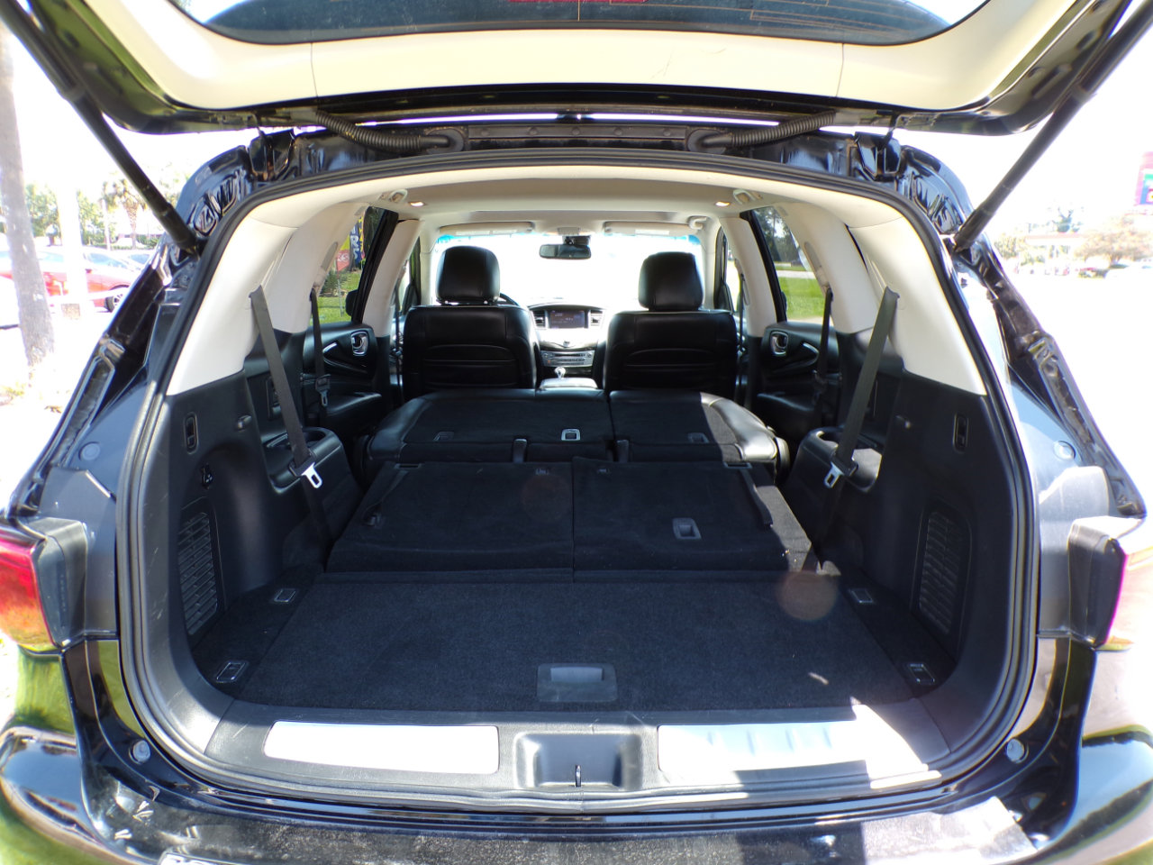 Used 2016 INFINITI QX60 AWD w/ Premium Plus Package image 6