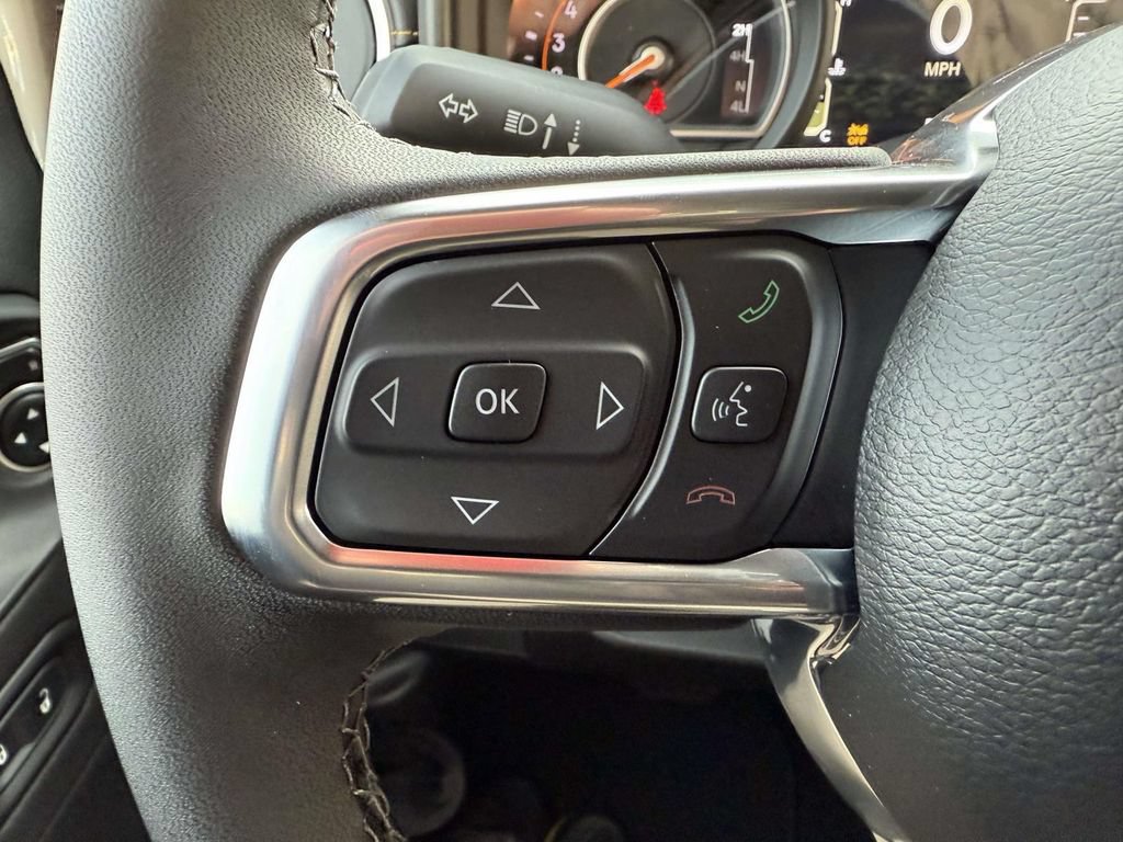 New 2026 Jeep Wrangler Unlimited Sahara AWD/4WD image 27