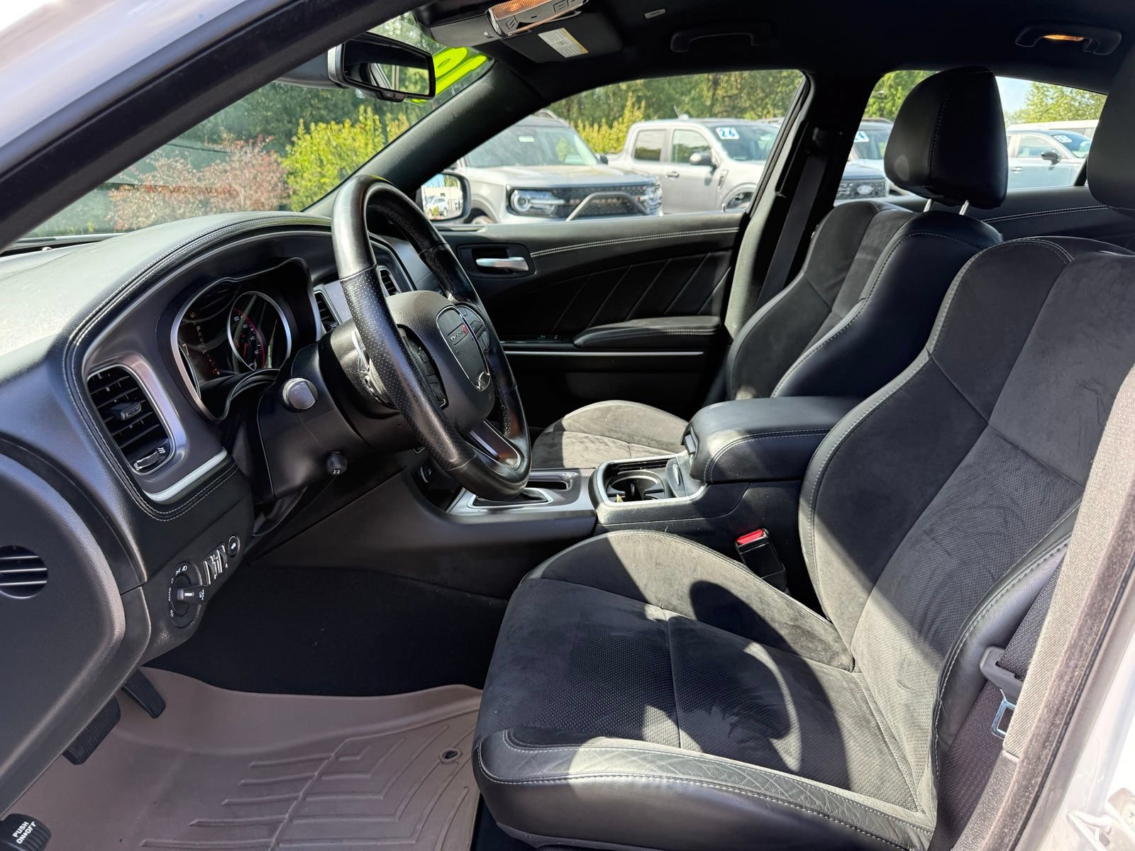 Used 2019 Dodge Charger R/T w/ Plus Group RWD image 12