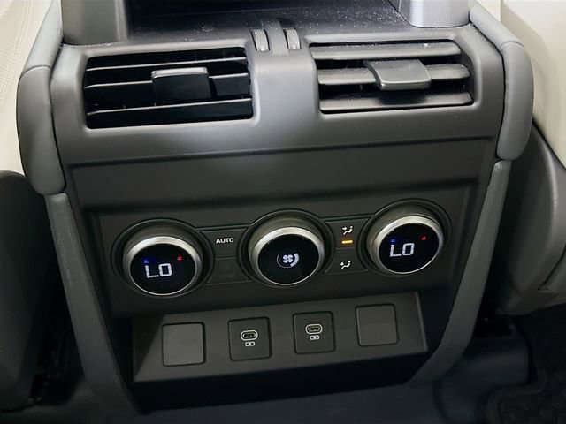 Certified 2024 Land Rover Defender 110 S image 27
