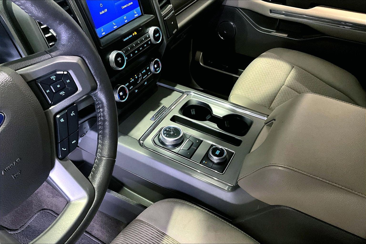 Used 2021 Ford Expedition XLT AWD/4WD image 19
