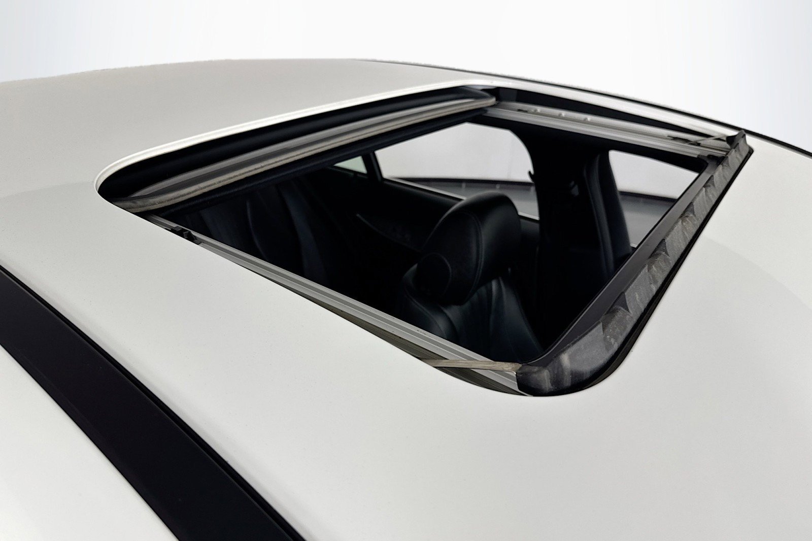 Used 2021 Mercedes-Benz E 350 Sedan image 22