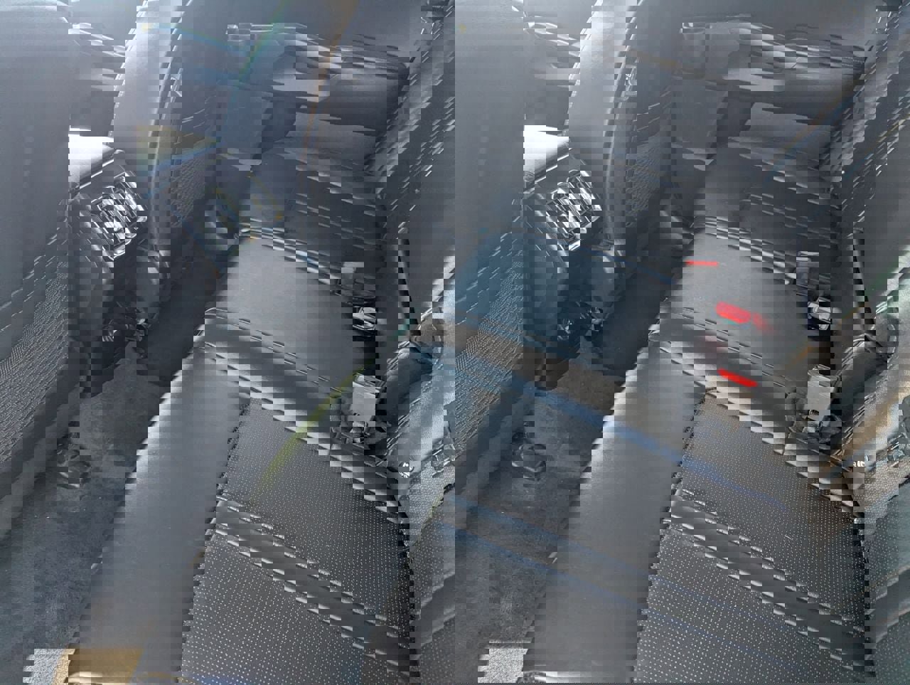 Used 2024 Kia Sorento S AWD/4WD image 16