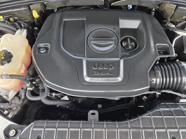 Used 2022 Jeep Grand Cherokee L Overland AWD/4WD image 9