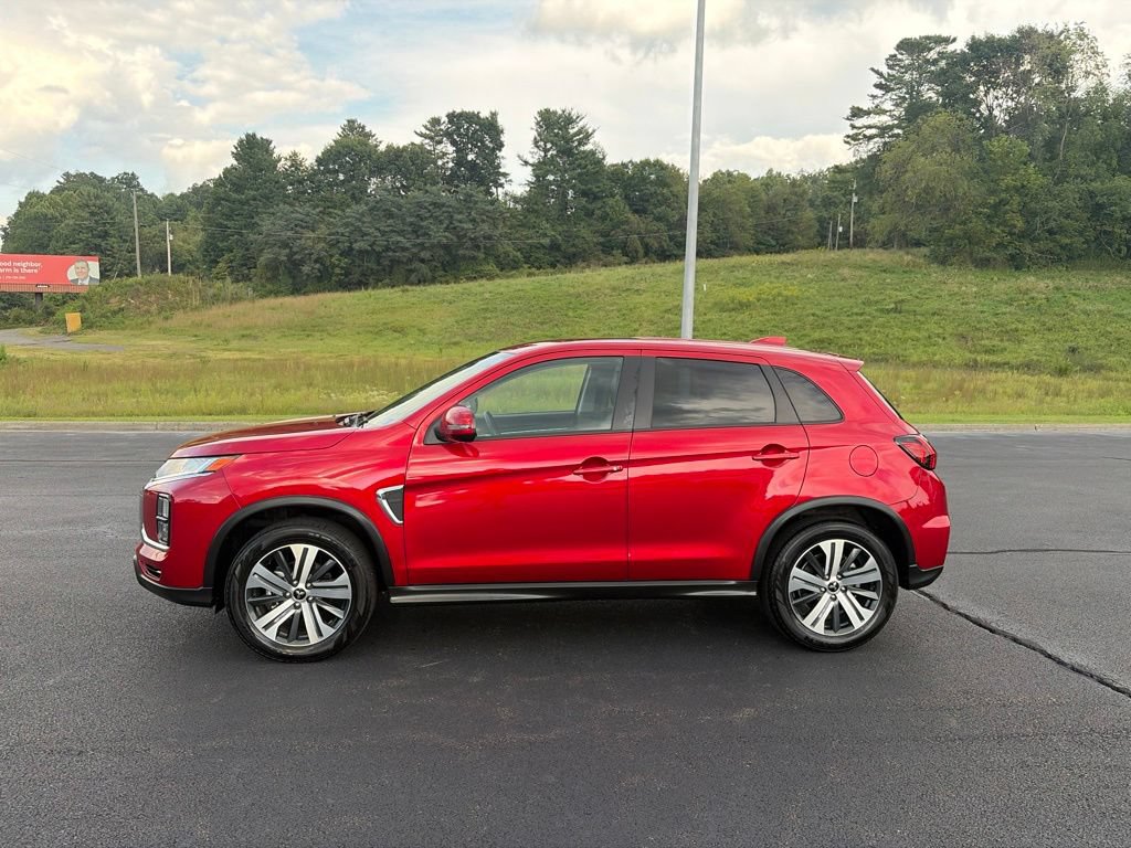 Used 2025 Mitsubishi Outlander Sport ES AWD/4WD image 5
