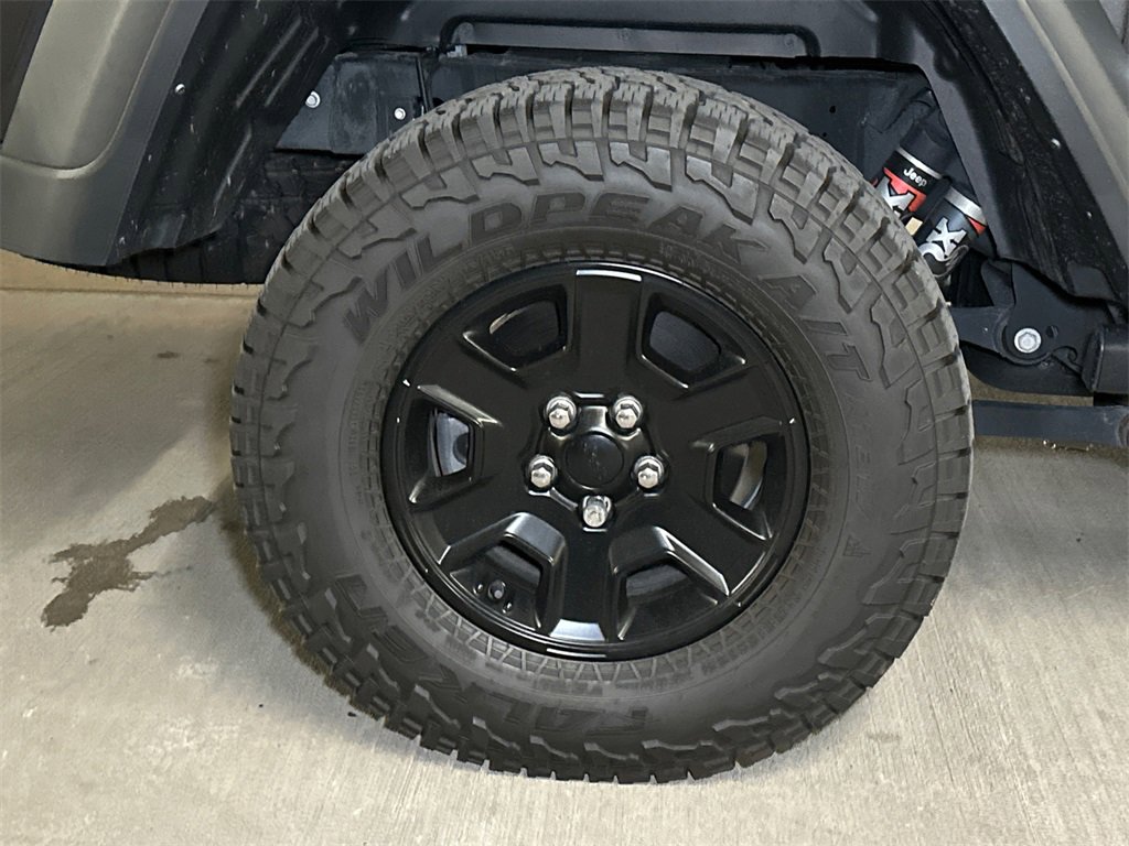 Used 2023 Jeep Gladiator Mojave w/ LED Lighting Group image 7