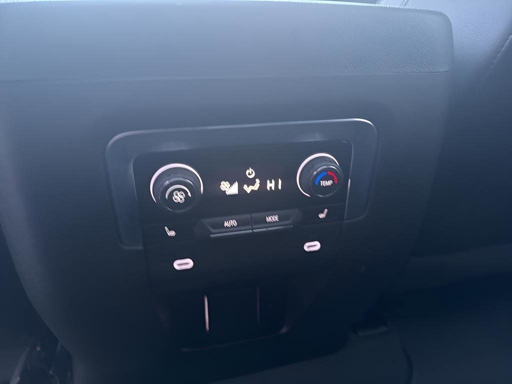 Used 2022 Chevrolet Tahoe High Country image 14