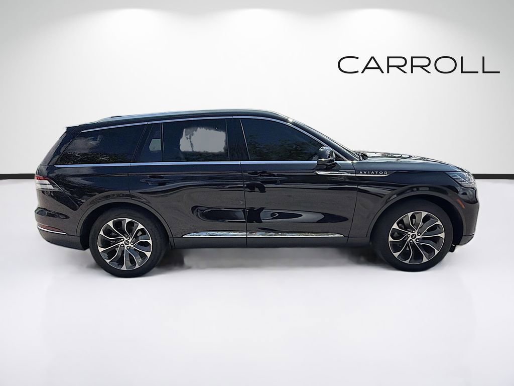 Used 2025 Lincoln Aviator Reserve w/ Illumination Package RWD image 2