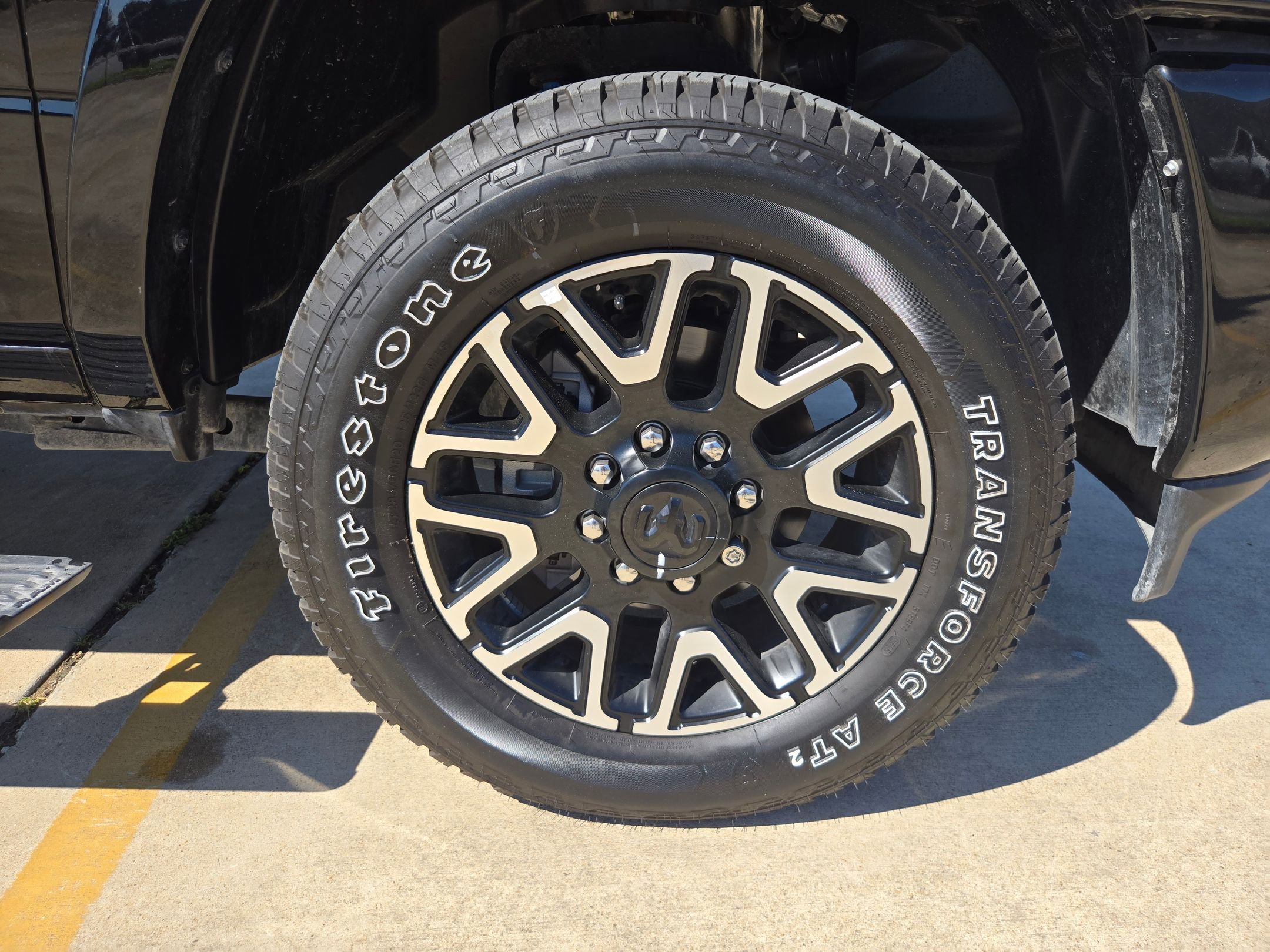 Used 2025 RAM 2500 Limited AWD/4WD image 27
