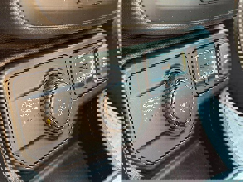 Used 2023 Jeep Renegade Altitude w/ Sun/Sound Group AWD/4WD image 21