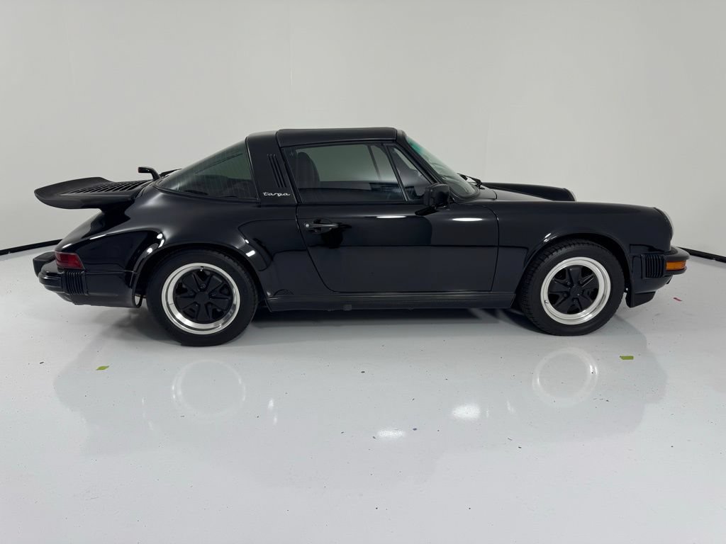 Used 1987 Porsche 911 Carrera RWD image 6