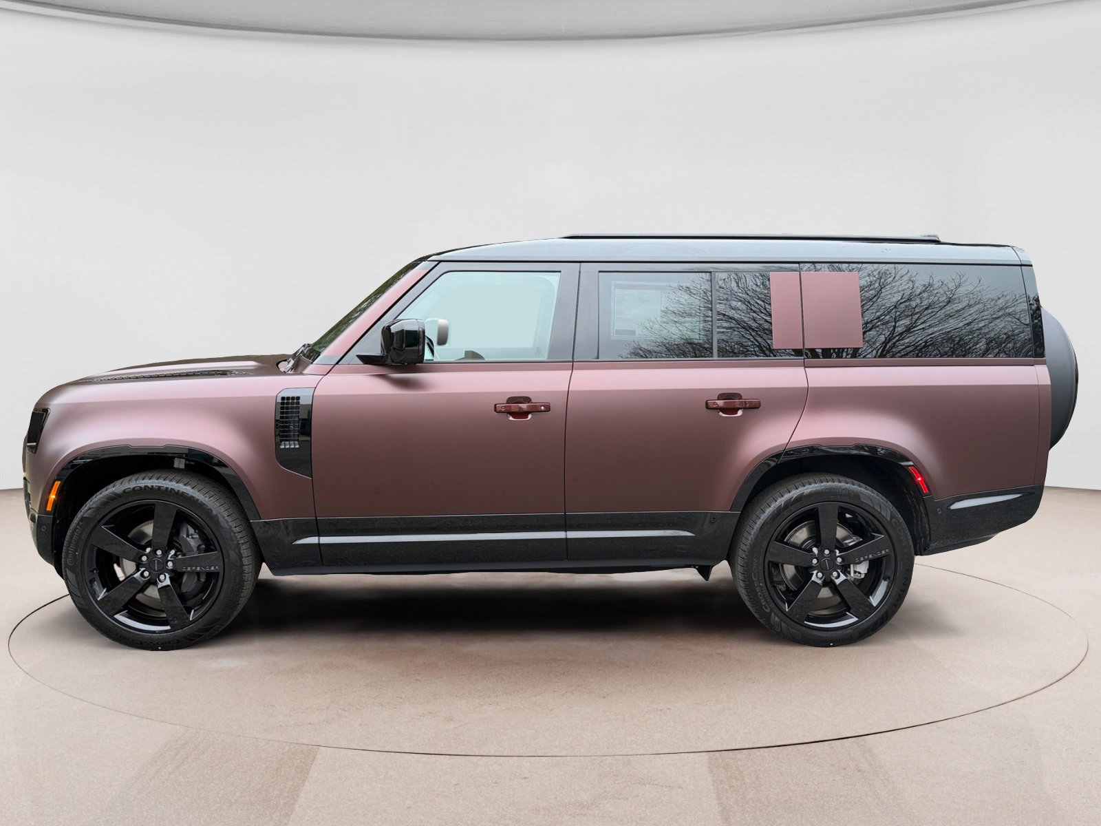 New 2026 Land Rover Defender 130 X-Dynamic SE image 2