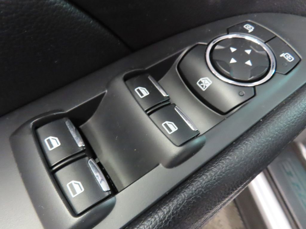 Used 2016 Ford Explorer XLT w/ Equipment Group 202A AWD/4WD image 60