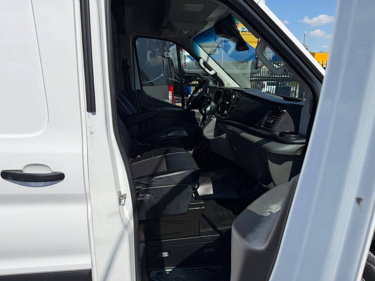 Used 2020 Ford Transit 250 Medium Roof RWD image 15