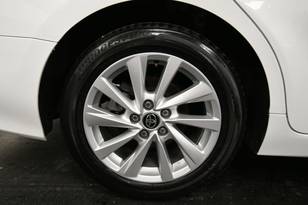 Certified 2024 Toyota Camry LE image 29