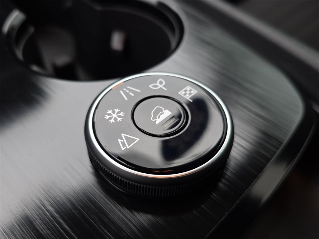 Used 2025 Nissan Rogue SV w/ Rock Creek Premium Package image 30