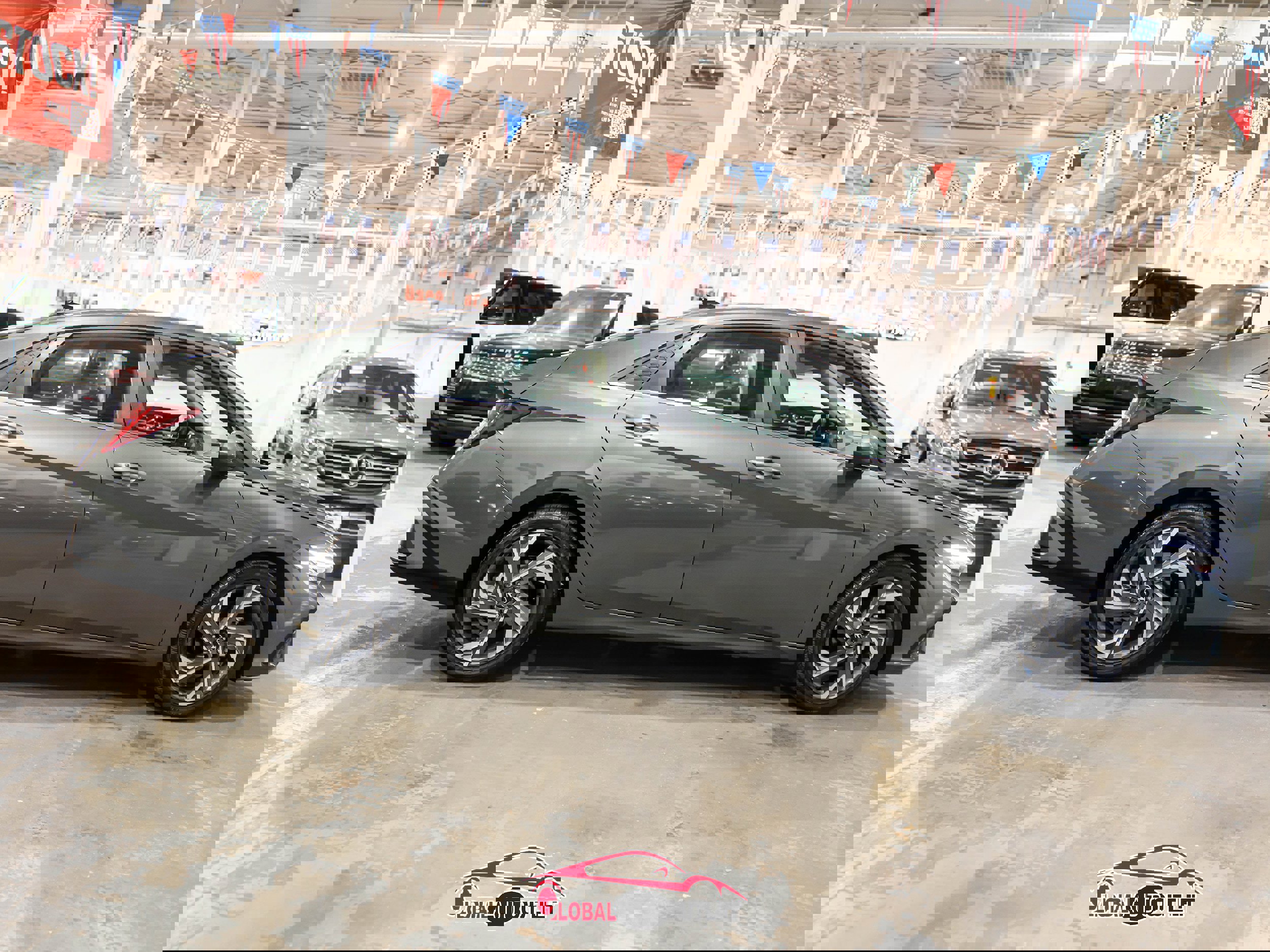 Used 2025 Hyundai Elantra SEL image 8