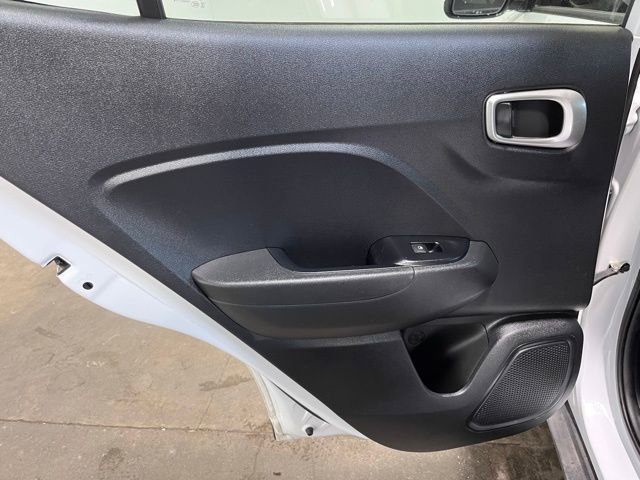 Used 2020 Hyundai Venue SEL w/ Convenience + Premium Package image 16