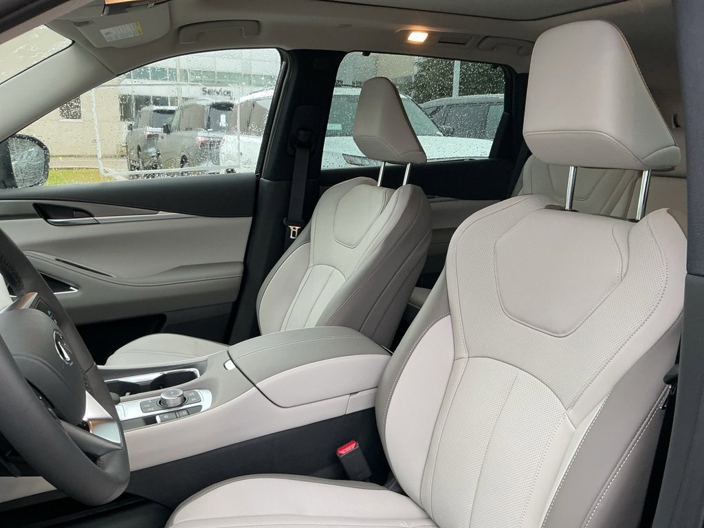 New 2026 INFINITI QX60 Luxe image 21