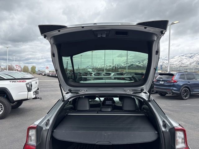 Used 2022 Toyota Prius XLE image 27