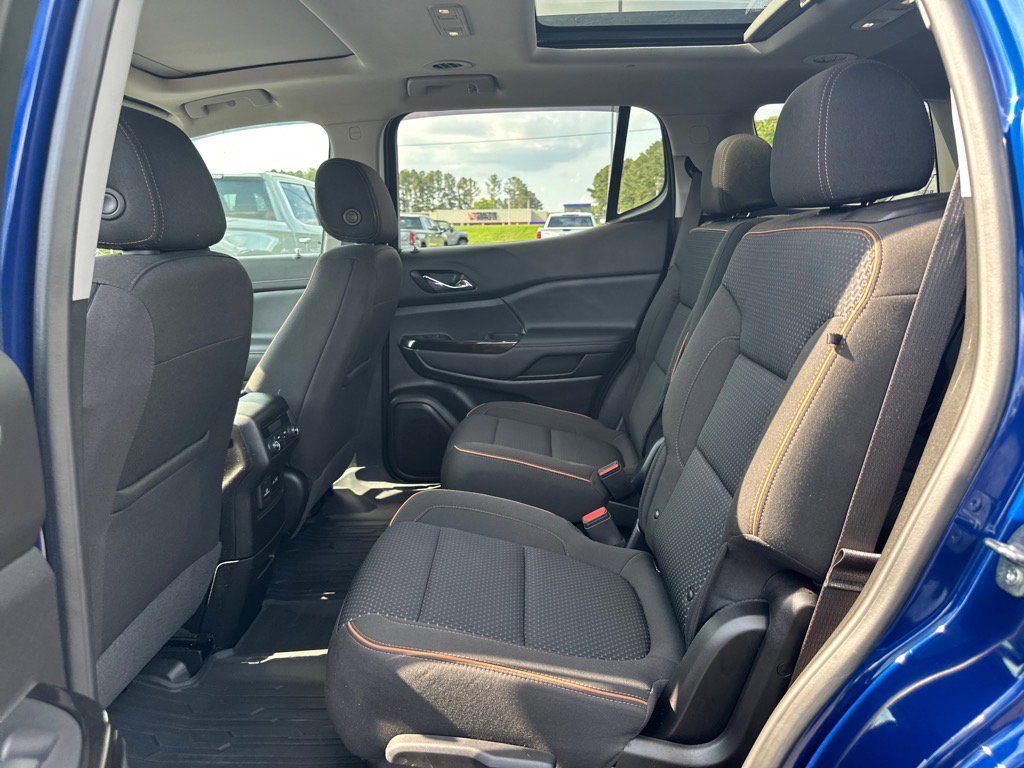 Used 2023 GMC Acadia AT4 image 21