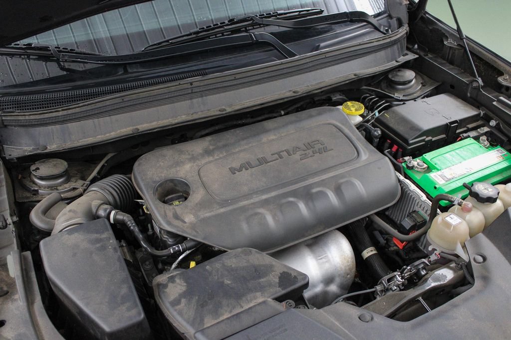 Used 2020 Jeep Cherokee Latitude Plus FWD image 41