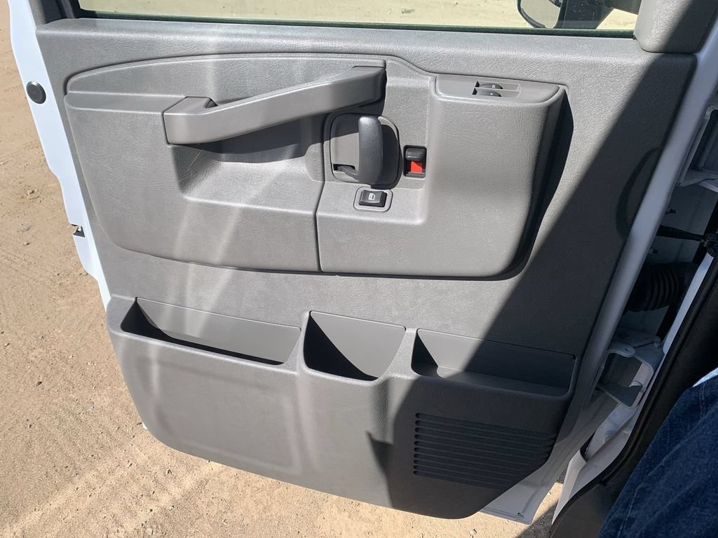New 2026 Chevrolet Express 3500 w/ Power Convenience Package RWD image 20