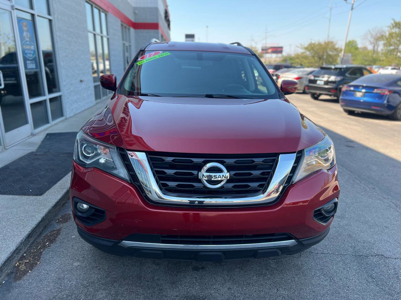 Used 2017 Nissan Pathfinder SV image 10
