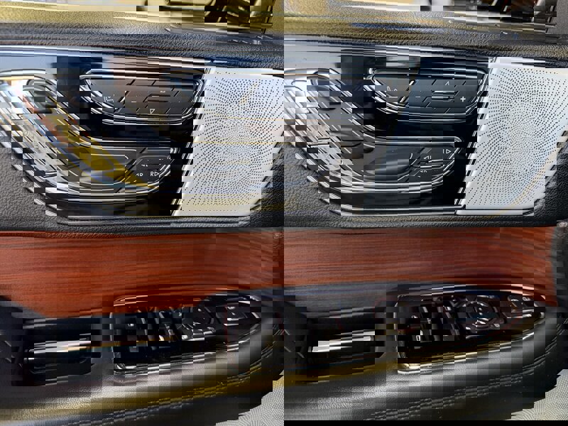 Used 2021 Lincoln Navigator Reserve w/ Luxury Package image 20