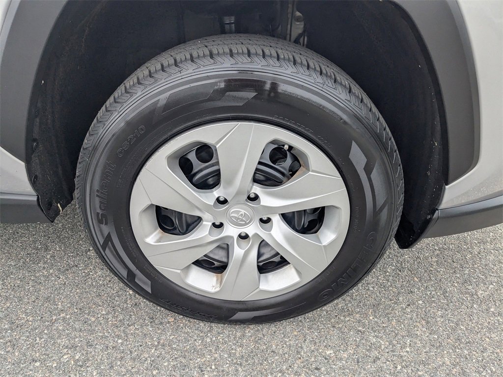 Used 2023 Toyota RAV4 LE image 11