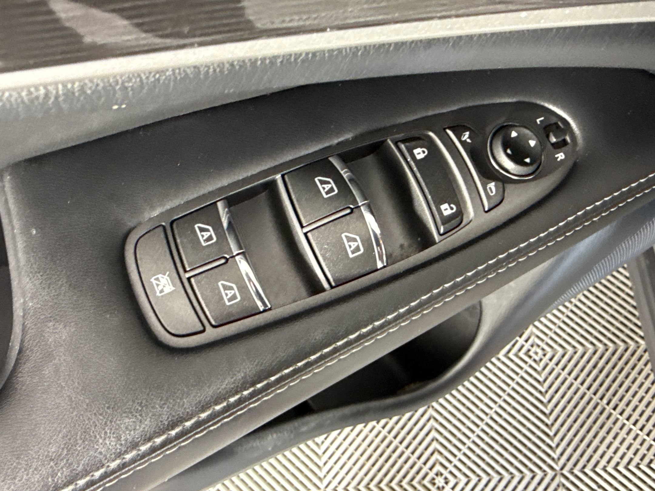 Used 2020 INFINITI QX60 Pure FWD image 12