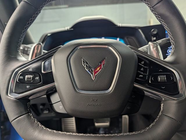 Used 2023 Chevrolet Corvette Stingray Preferred Cpe w/ Z51 Performance Package RWD image 27