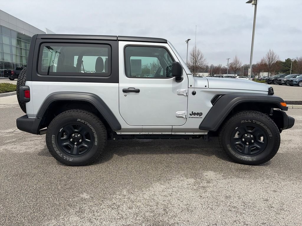 Used 2023 Jeep Wrangler Sport image 8