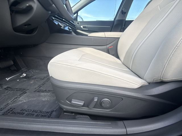 Used 2025 Hyundai Sonata SEL image 12