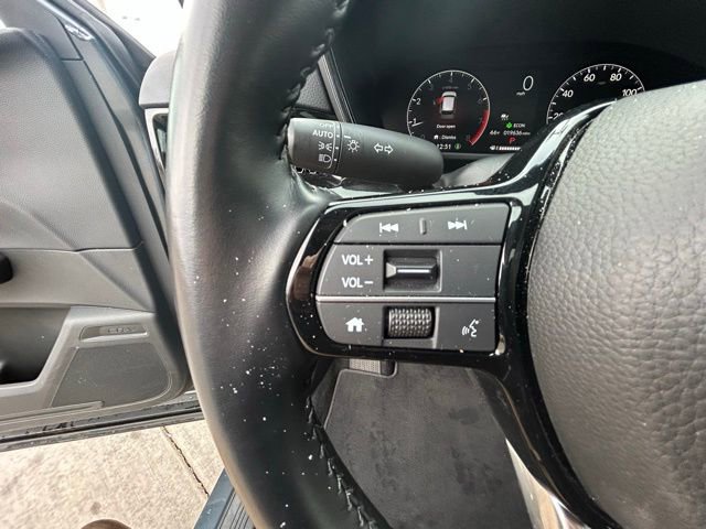 Used 2025 Honda CR-V EX-L image 13