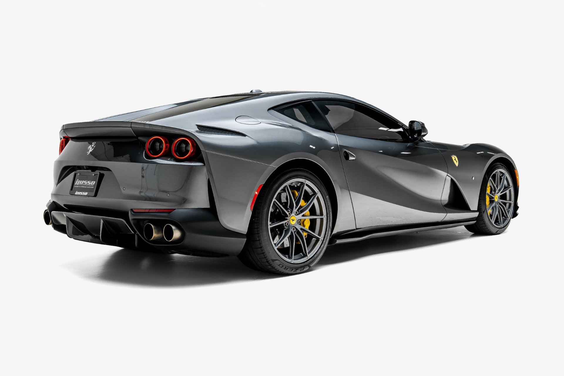 Used 2019 Ferrari 812 Superfast RWD image 2