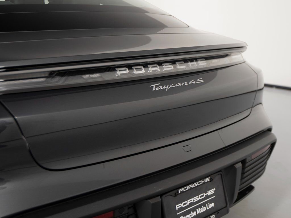 New 2026 Porsche Taycan 4S AWD/4WD image 36
