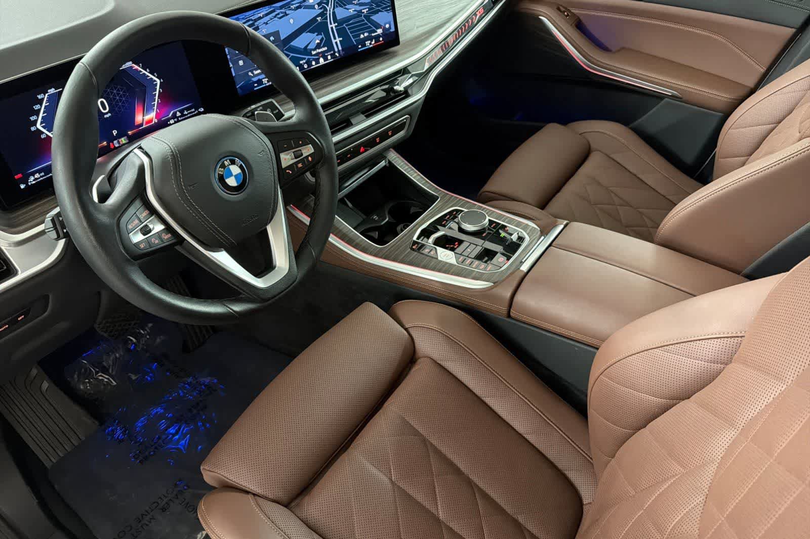 Used 2024 BMW X5 xDrive50e AWD/4WD image 11