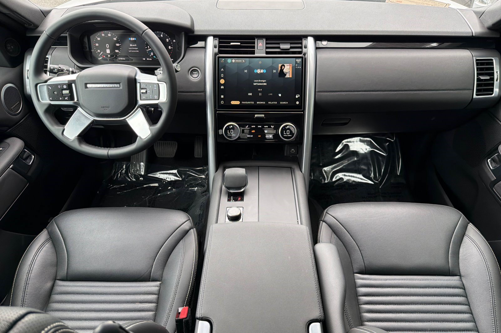 Certified 2025 Land Rover Discovery S AWD/4WD image 16