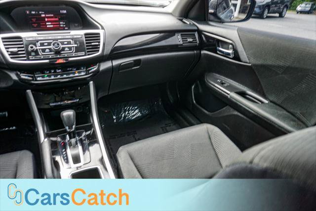 Used 2017 Honda Accord LX image 23