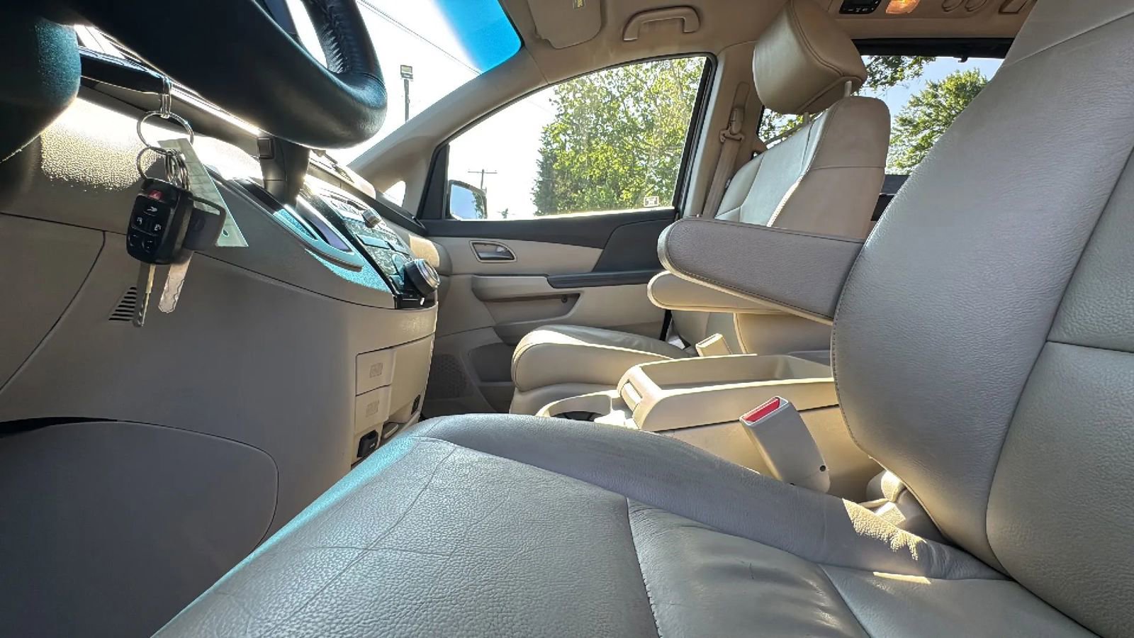 Used 2011 Honda Odyssey EX-L image 14