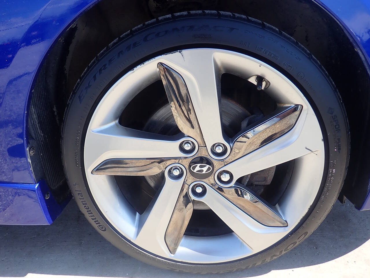 Used 2013 Hyundai Veloster Turbo FWD image 28