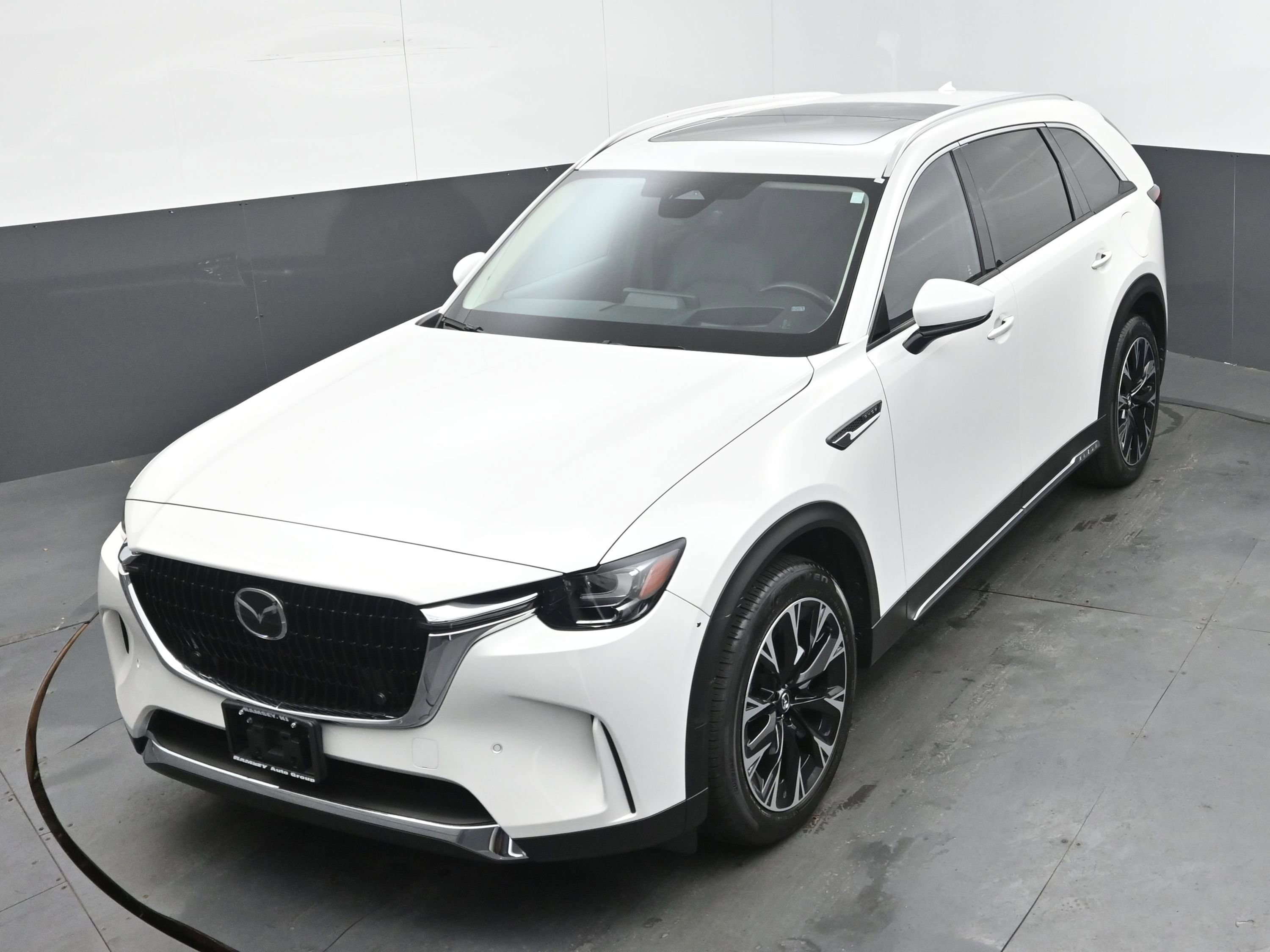 Used 2024 MAZDA CX-90 Plug-In Hybrid w/ Premium Pkg image 30